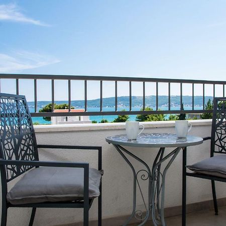 Apartment Quarko Kastela Bagian luar foto