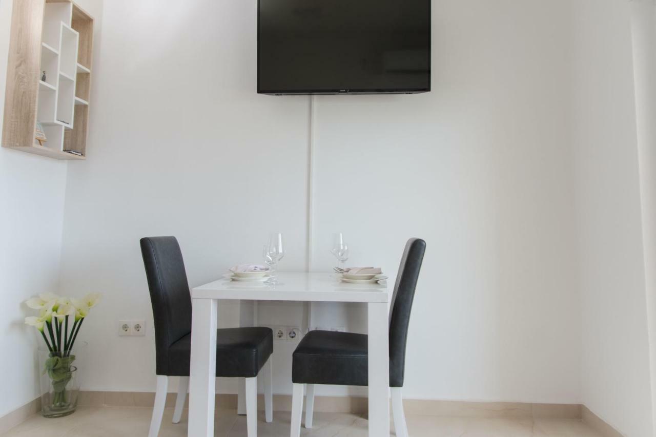 Apartment Quarko Kastela Bagian luar foto