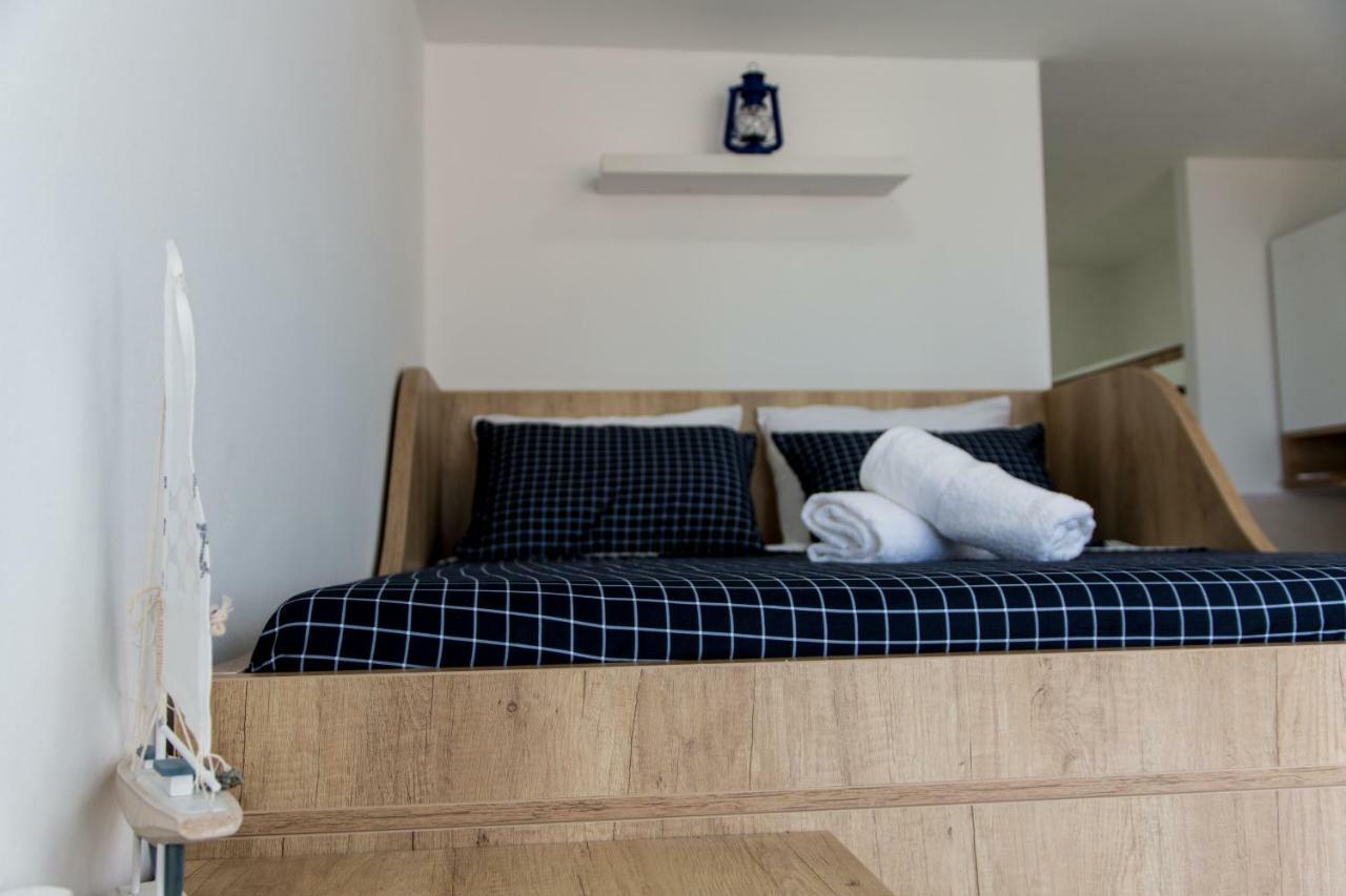 Apartment Quarko Kastela Bagian luar foto