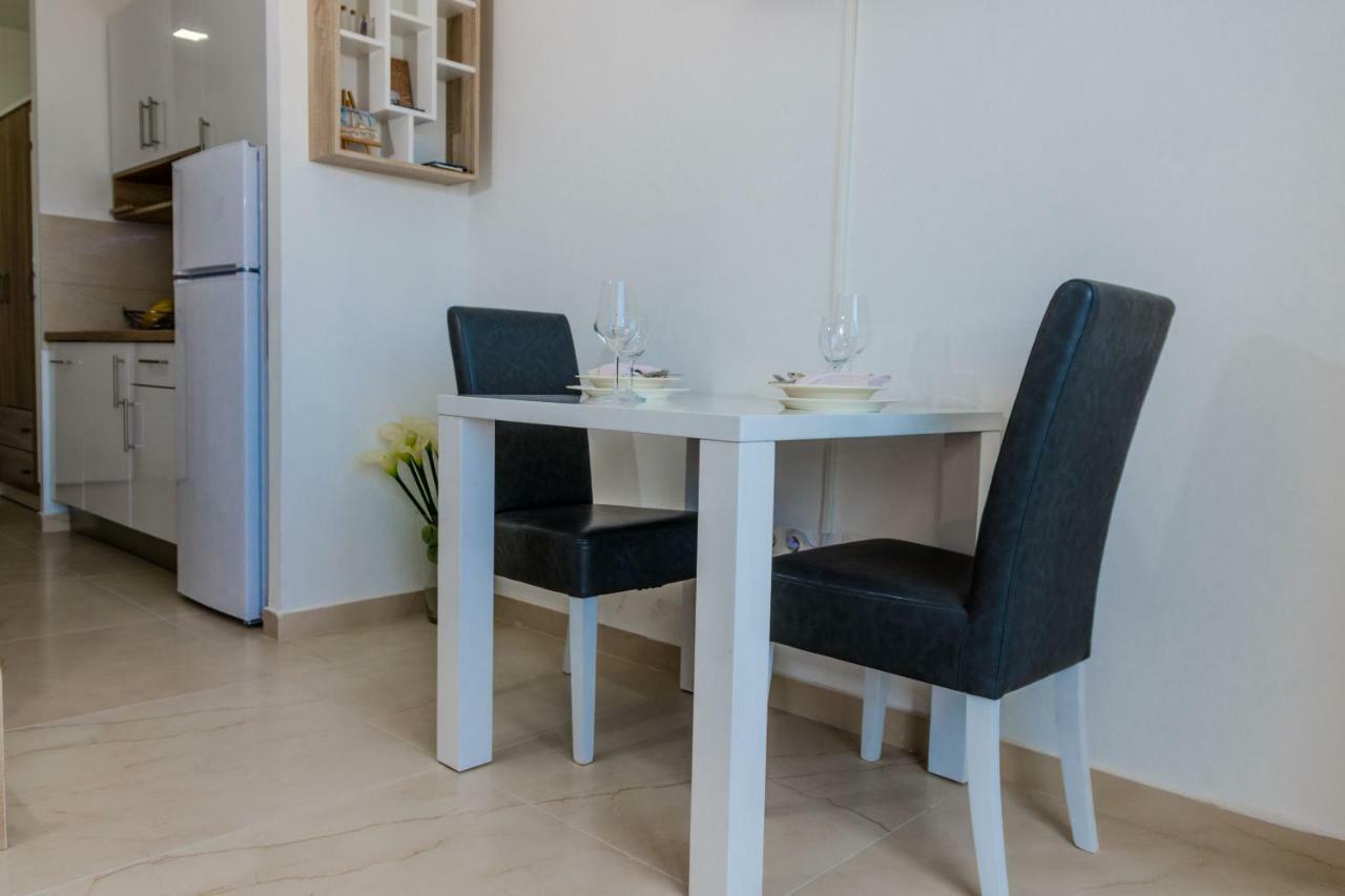 Apartment Quarko Kastela Bagian luar foto
