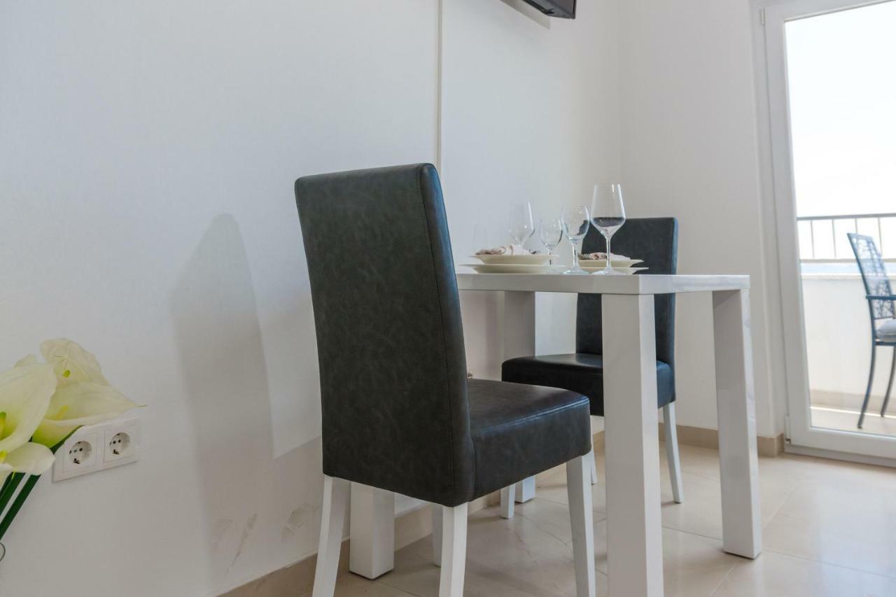 Apartment Quarko Kastela Bagian luar foto