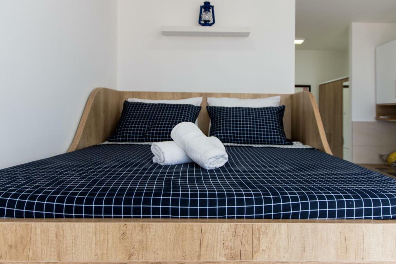 Apartment Quarko Kastela Bagian luar foto