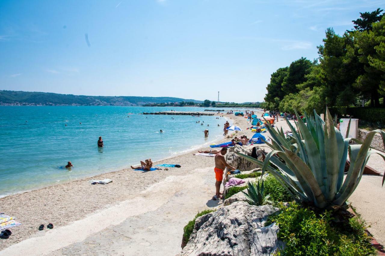 Apartment Quarko Kastela Bagian luar foto